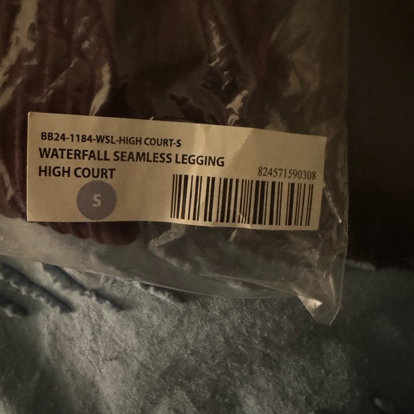 BuffBunny Waterfall Seamless Leggings - Picture 5 of 6